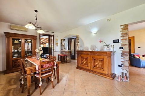 Villa a Cutrofiano, Lecce, Cutrofiano - € 350.000 | Ref:  VL003 - foto 16